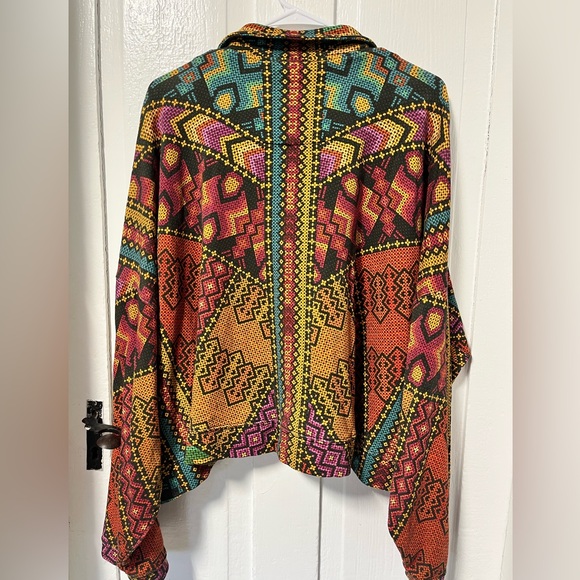 Farm Rio Oversized Collared Pullover sweatshirt with beaded buttons size XL - Picture 4 of 9